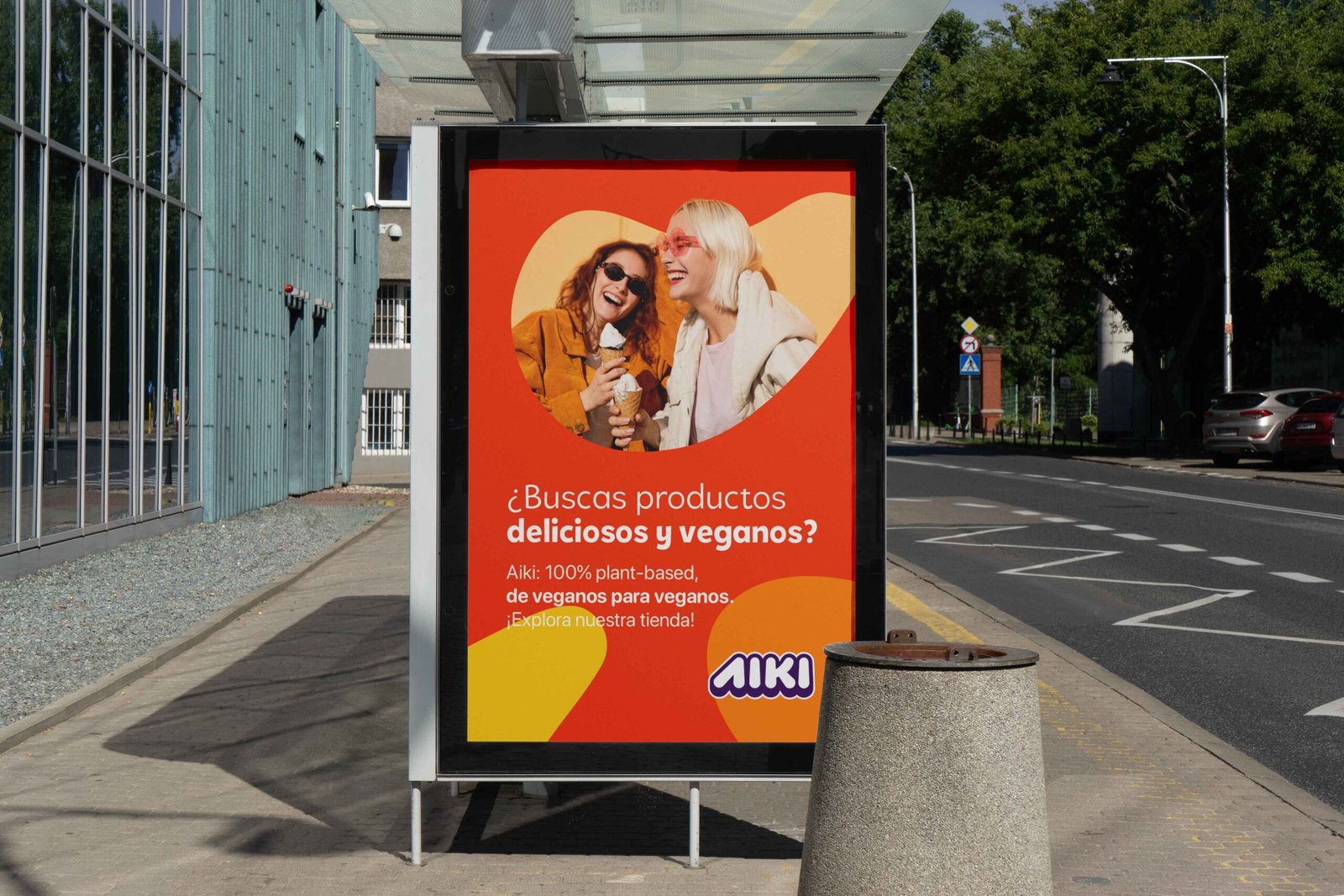 Citylight on a Bus Stop PSD Mockup copia 11zon